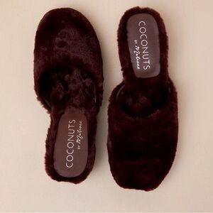 🆕 Brown Fuzzy Mules NIB 🤎🥥